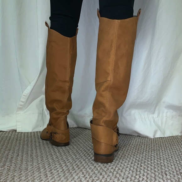 BROWN FAUX LEATHER BOOTS W BUCKLE - Picture 3 of 4